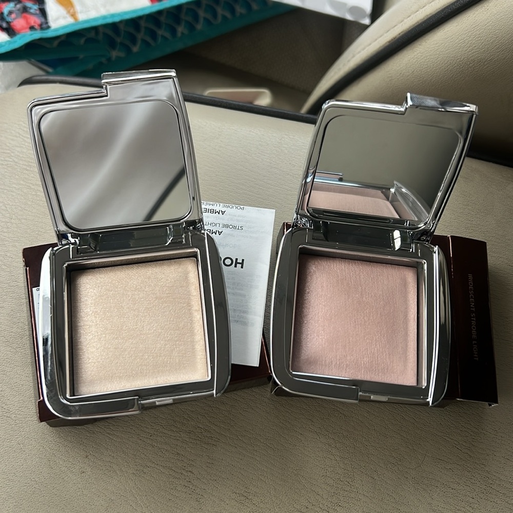 TWO (2) HOURGLASS AMBIENT STROBE LIGHTING POWDER, NIB, never used! - Picture 6 of 7